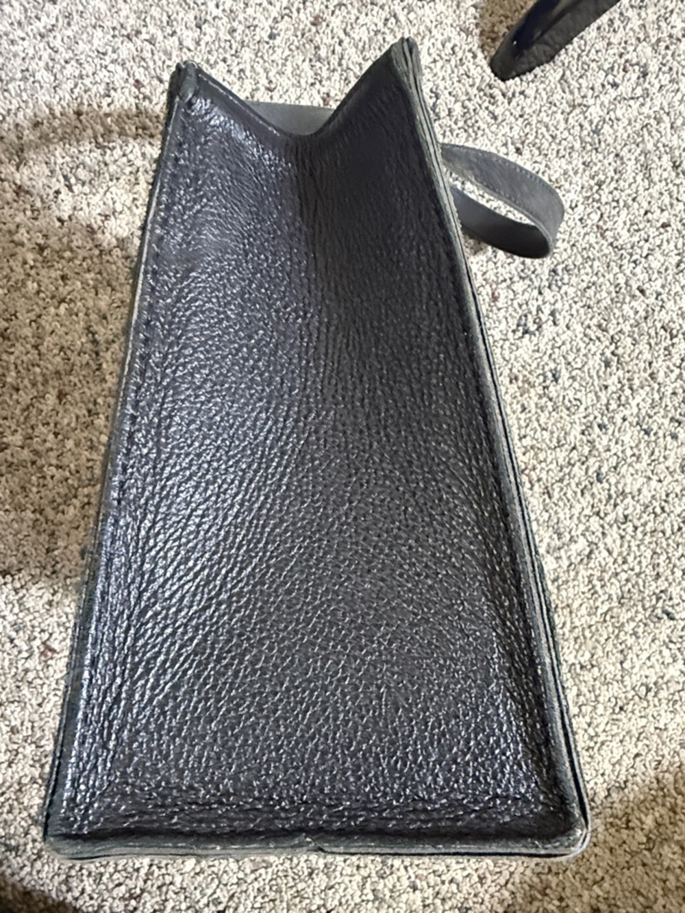 Harley-Davidson Vintage Black Leather Shoulder Tote Bag with Embroidered Logo - Picture 4 of 6